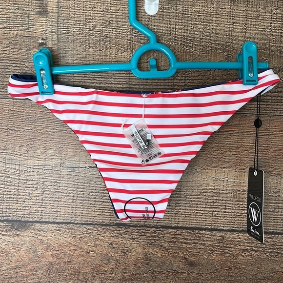 Wildfox Swim Brazilian Reversible Crabby Stripe Bikini Bottoms Size Small NWT - Picture 6 of 8